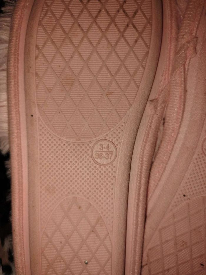 Pantoufles maison rose taille 36-37 très bonne état - photo numéro 6