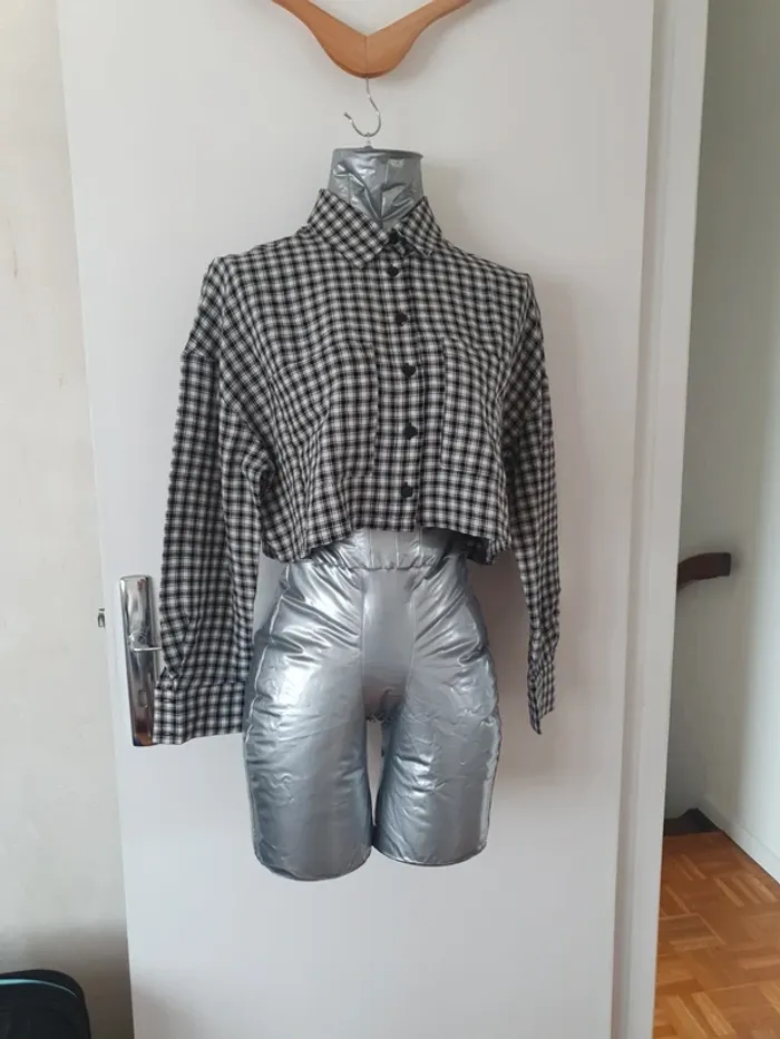 Chemise courte