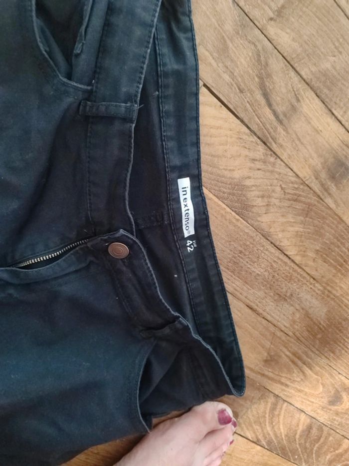 Jean noir - photo numéro 3