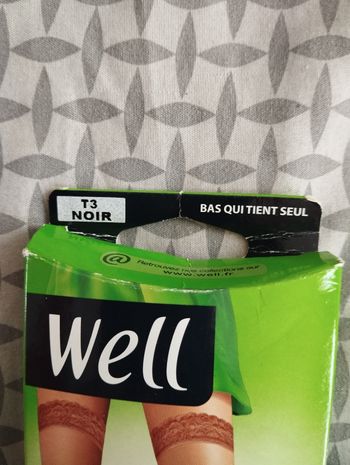 1 paire de bas taille 3 neuve