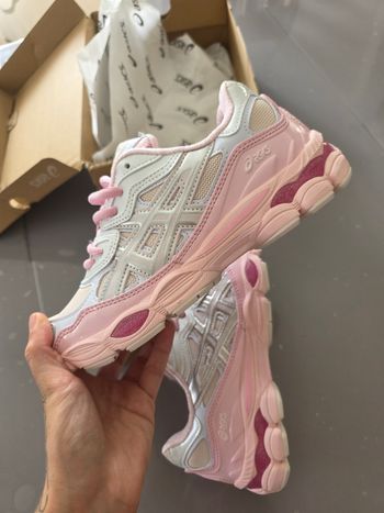 Asics gel nyc rose