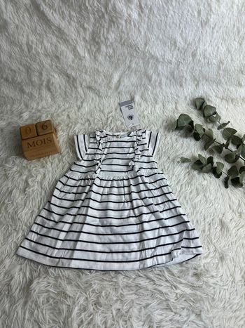 Robe marinière Petit bateau taille 6 mois