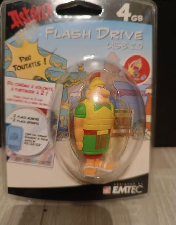 🟡 Clé USB Astérix 4GB – Neuve sous blister 🟡