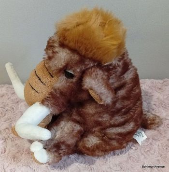 Doudou peluche mammouth toute douce de marque Pia