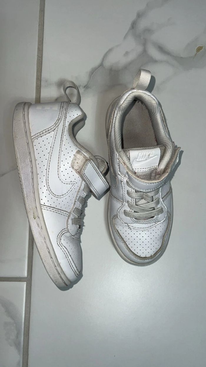 Basket Nike pointure 28 - photo numéro 4