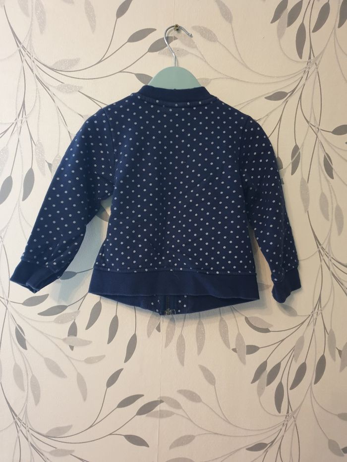 Gilet bleu marine et blanc - photo numéro 3