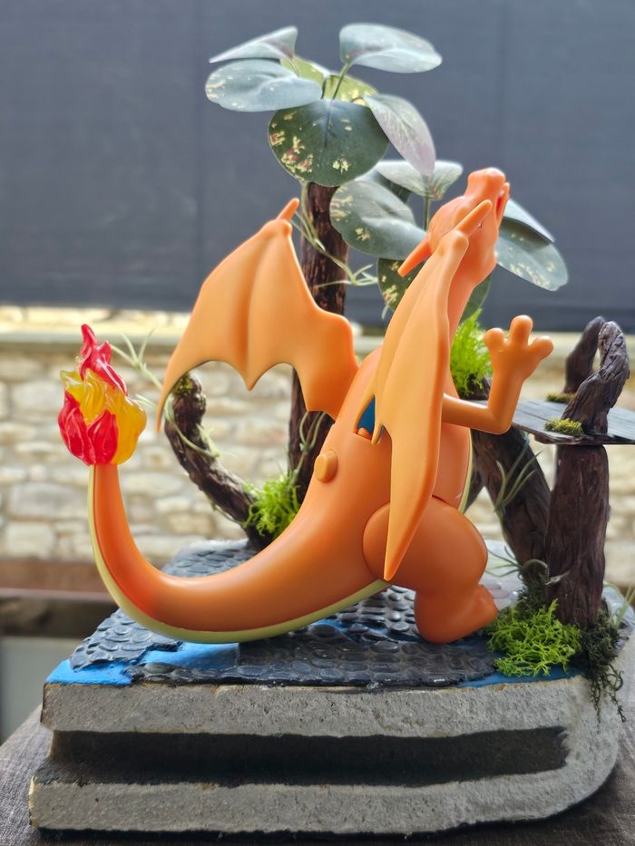 Super grande figurine Pokemon Nintendo Dracaufeu - photo numéro 3