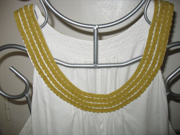 ROBE A BRETELLE BLANCHE AVEC MOTIFS FLEURS "LA REDOUTE" - TAILLE 42 - n°22 - photo numéro 3
