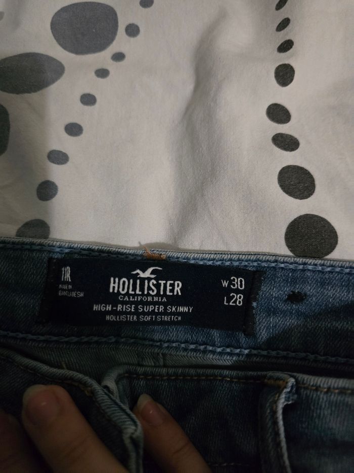 Jean Hollister troué bleu clair - photo numéro 4