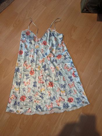 Nuisette motif papillons