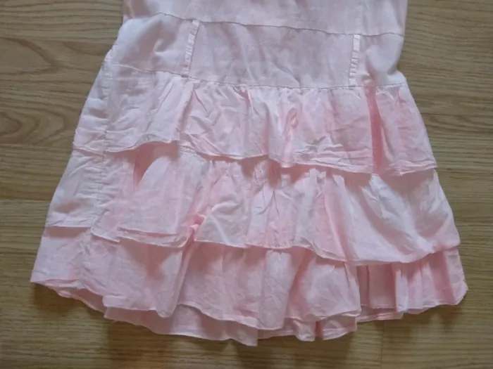 Robe courte a bretelles. Femme. Rose.
Taille 36 - photo numéro 5