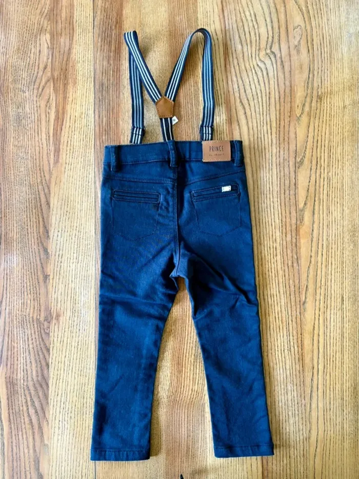 Jean bleu avec bretelles - photo numéro 2