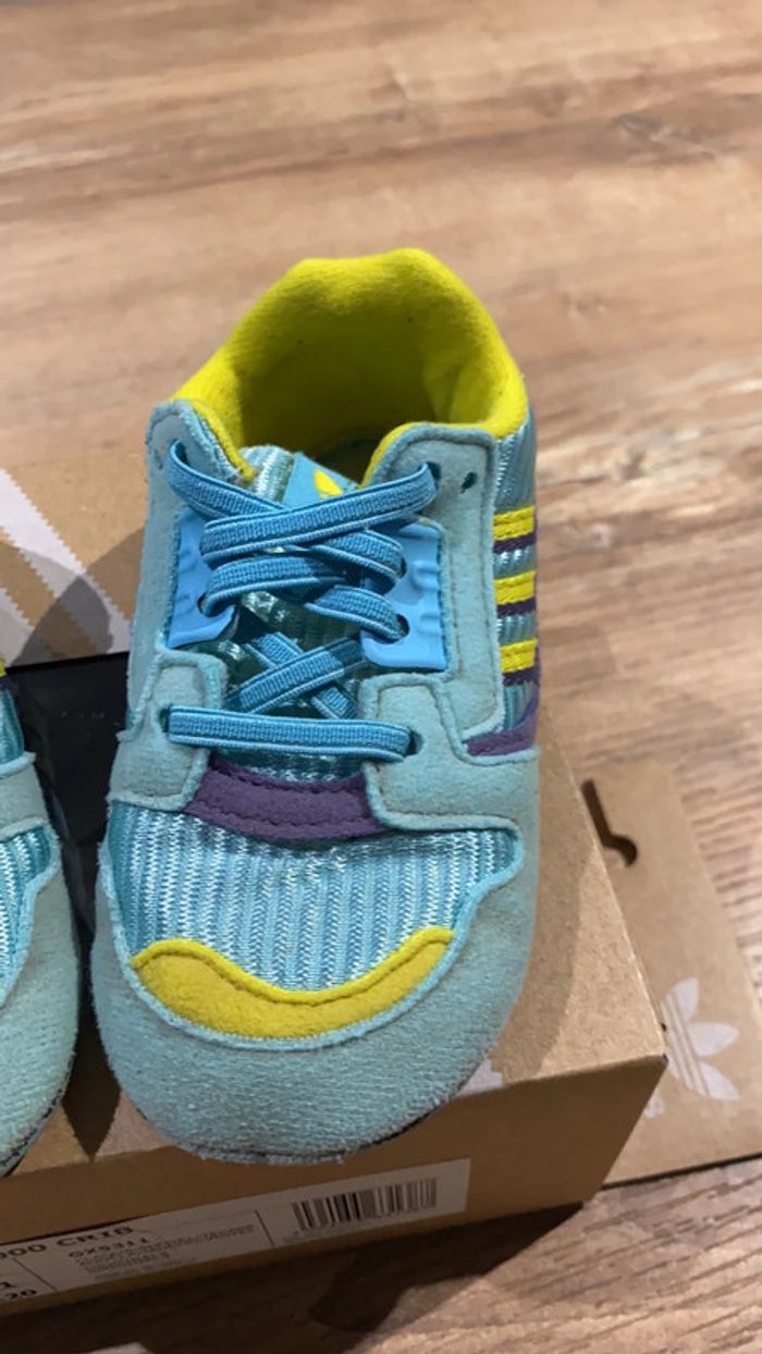 Chaussures bébé Adidas 21 - photo numéro 2