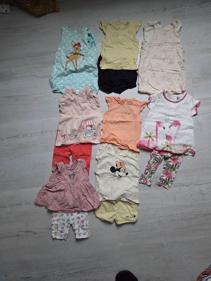 Gros lot de vêtements bébé 12 mois en tres bon état  (toutes saisons) - photo numéro 7