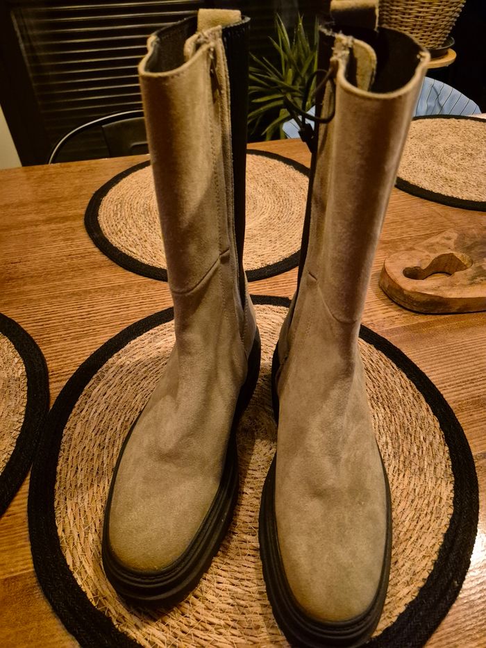 Bottes Zara neuves - photo numéro 2