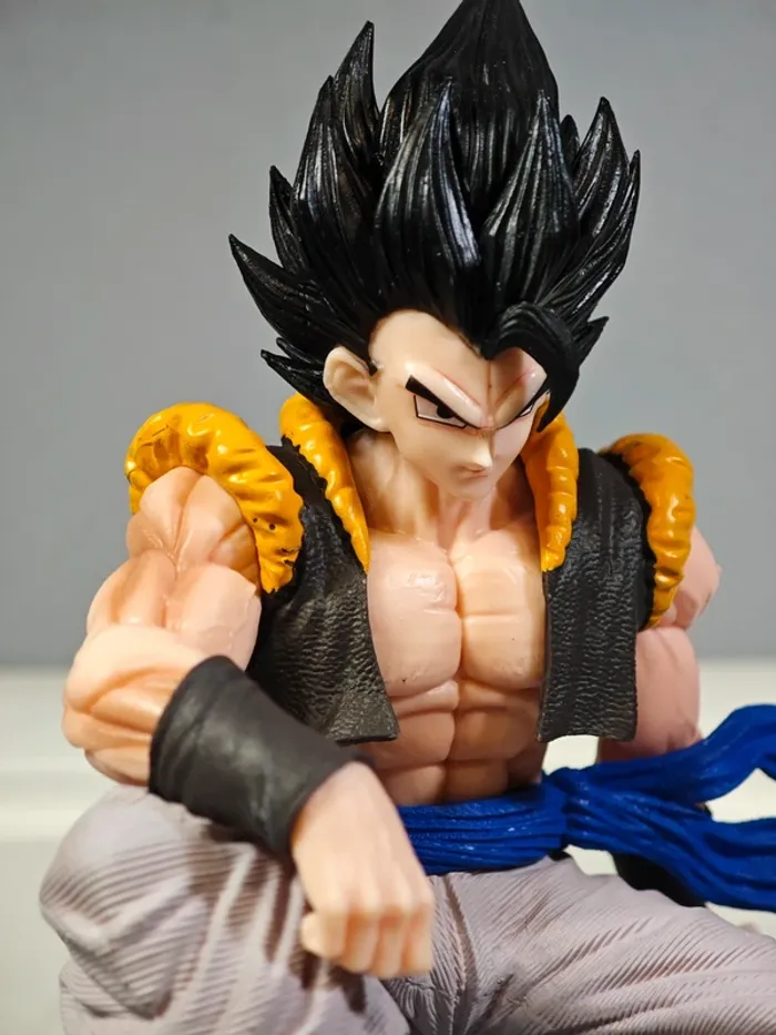 Figurine Dragon Ball : Gogeta 22cm / Neuve/ Trois têtes interchangeables/ Sans boîte - photo numéro 7