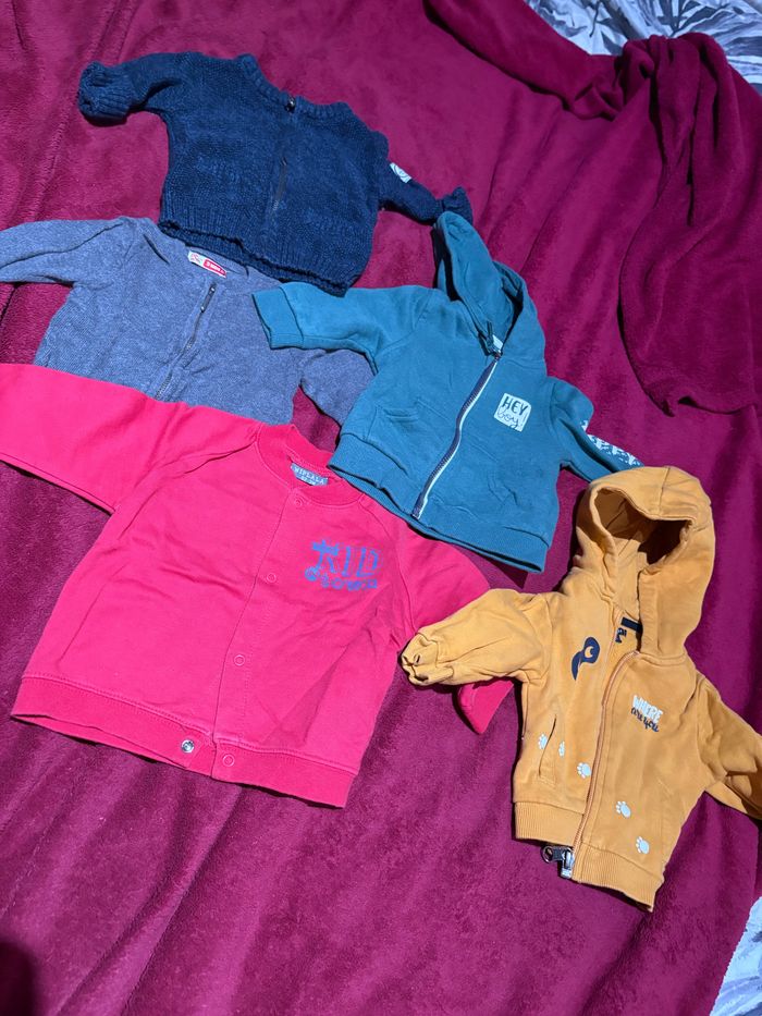Lot vêtements 3 mois - photo numéro 4