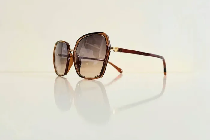 Lunette de soleil femme marron miel contour doré uvprotection catégorie 2 - photo numéro 9