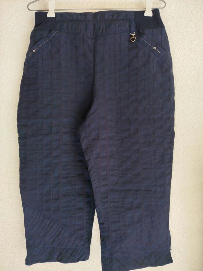 Pantacourt bleu marine rayures 36