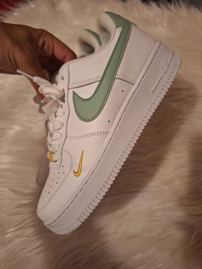 Baskets nike - photo numéro 3