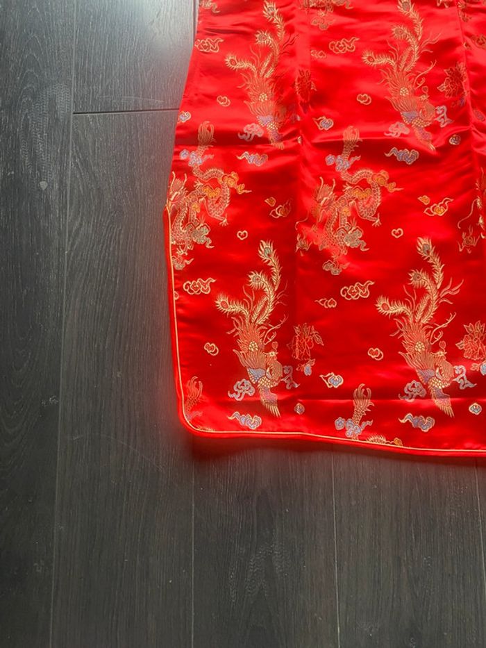 Robe Chinoise rouge motifs dragons taille 46 dimensions en description - photo numéro 2
