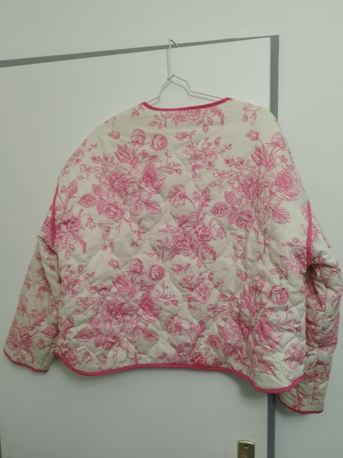 Veste matelassée fleurie taille 40 - photo numéro 3