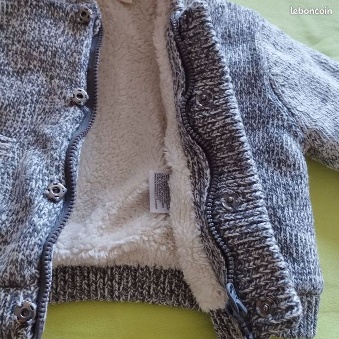 Veste polaire à capuche bébé 3mois - photo numéro 4