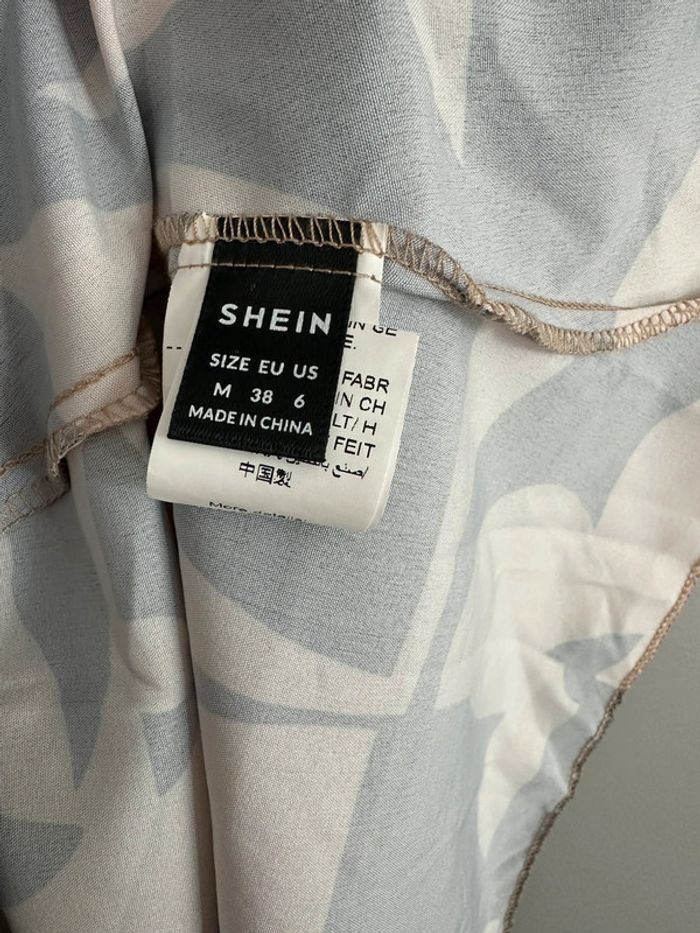 Petite robe dos mi-nu Shein taille M - photo numéro 3