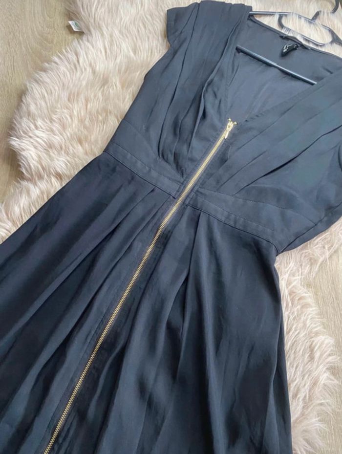 Robe noir avec fermeture éclair et élastique a la taille H&M Taille S / 36