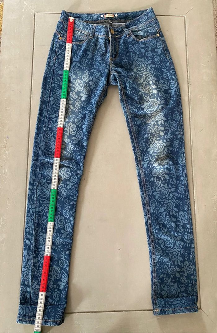 Jeans Girl Tribu bleu avec fleurs taille 34 - photo numéro 11