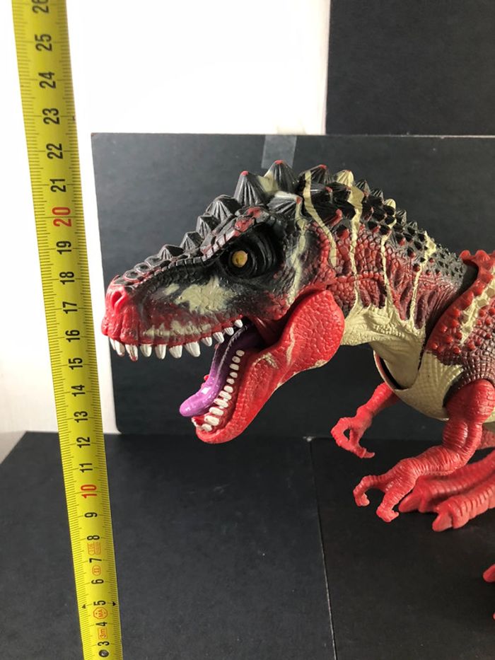 Imposant grande figurine dinosaure son et lumière chap mei 2008 Dino valley t-rexx - photo numéro 3