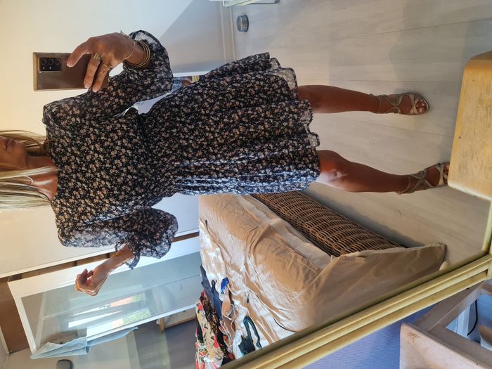 Robe bleue marine fleurie en voile doublée Vero Moda Taille 36 - photo numéro 3