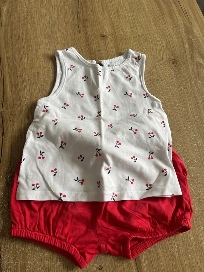 Ensemble bébé fille 6 mois