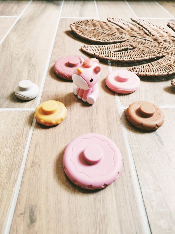 🦄Licorne /tour 2 en 1 avec anneaux de dentition multicolores à empiler en plastique - photo numéro 3