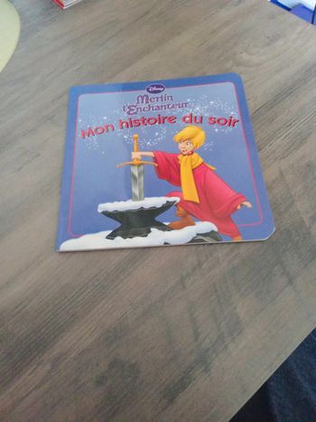 Livre, Mon Histoire du Soir, Merlin l'enchanteur