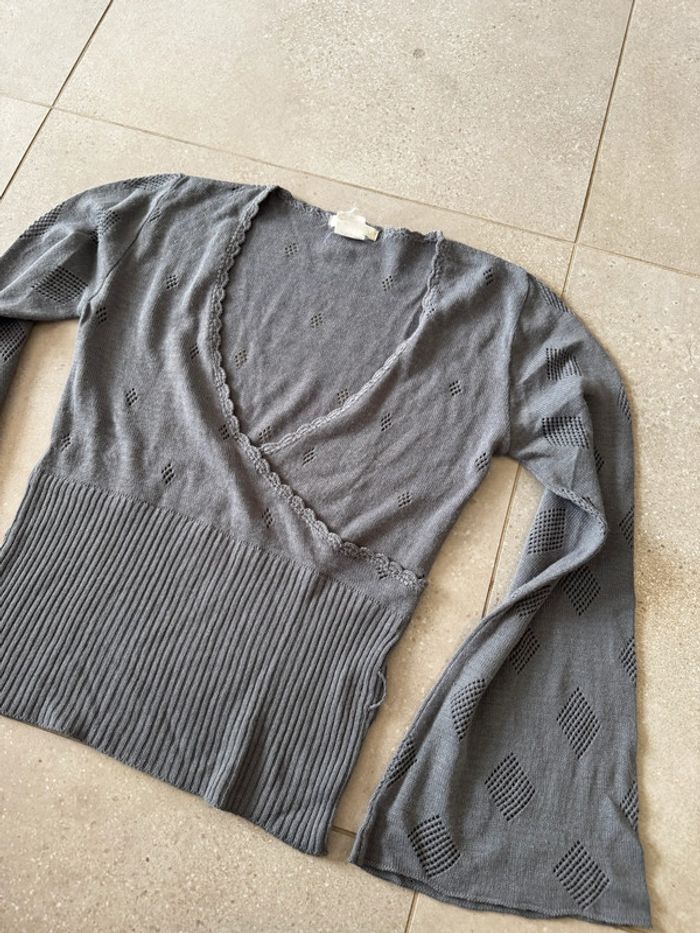 Haut gris taille 42/44, bon état - photo numéro 2
