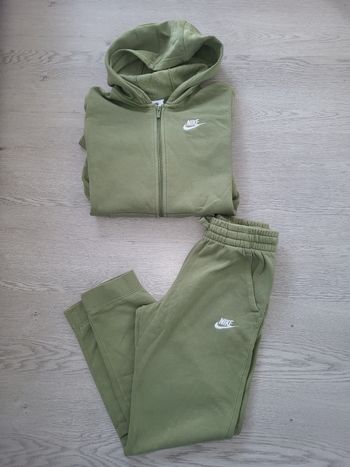 Ensemble jogging nike