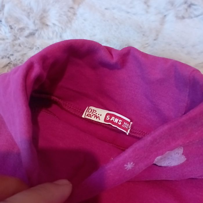 Lot de 2 sous pull 5 ans 🌹 Dpam 🌹 très bon état - photo numéro 4