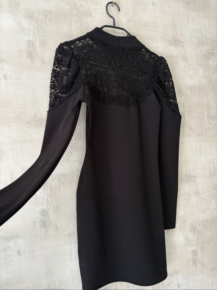 Robe noire - photo numéro 2