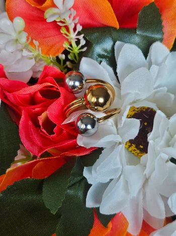 Bague avec ses 3 perles