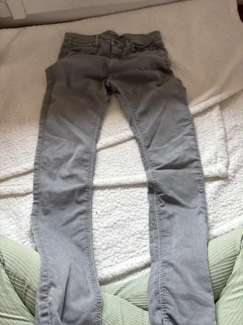Jean gris stradivarius taille 38