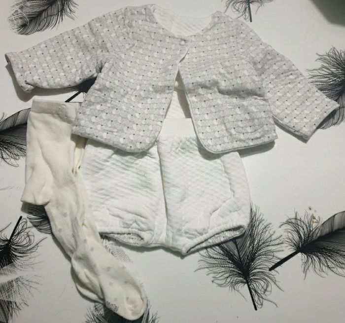 Ensemble short + gilet + collant