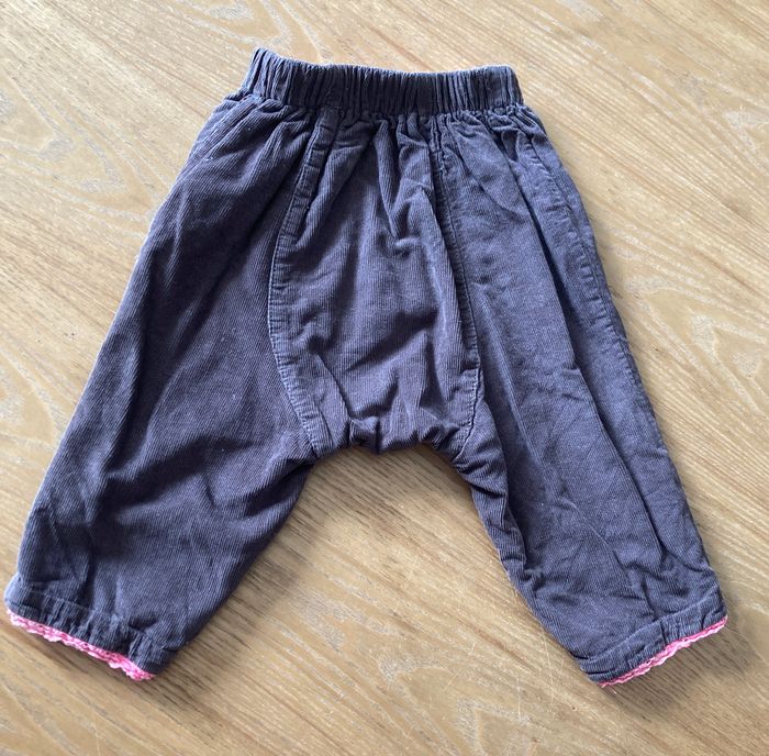 pantalon velours fin bébé 9 mois - photo numéro 2