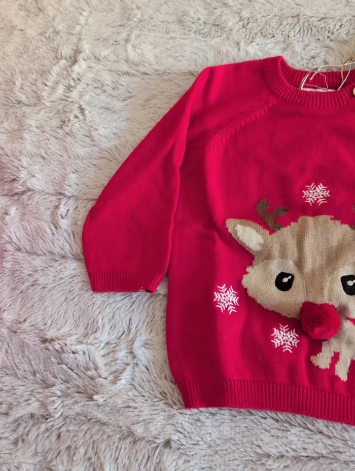 Pull rouge theme noel. Cool club. 6 mois - photo numéro 3