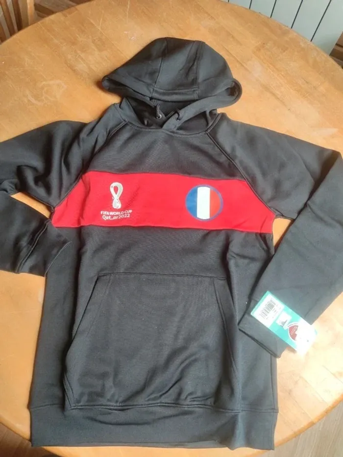 🌺 Sweat polaire FIFA World cup Qatar 2022