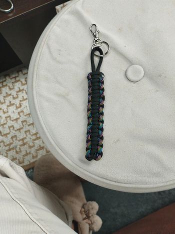 Porte clés en paracorde fait main