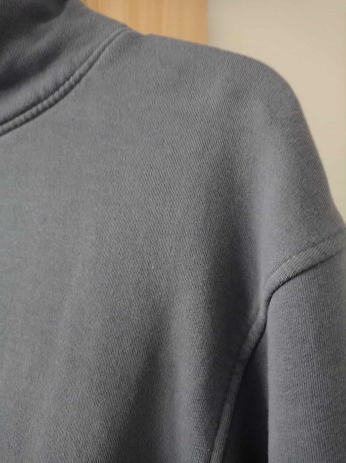 Sweat gris/bleu en M/L - photo numéro 3