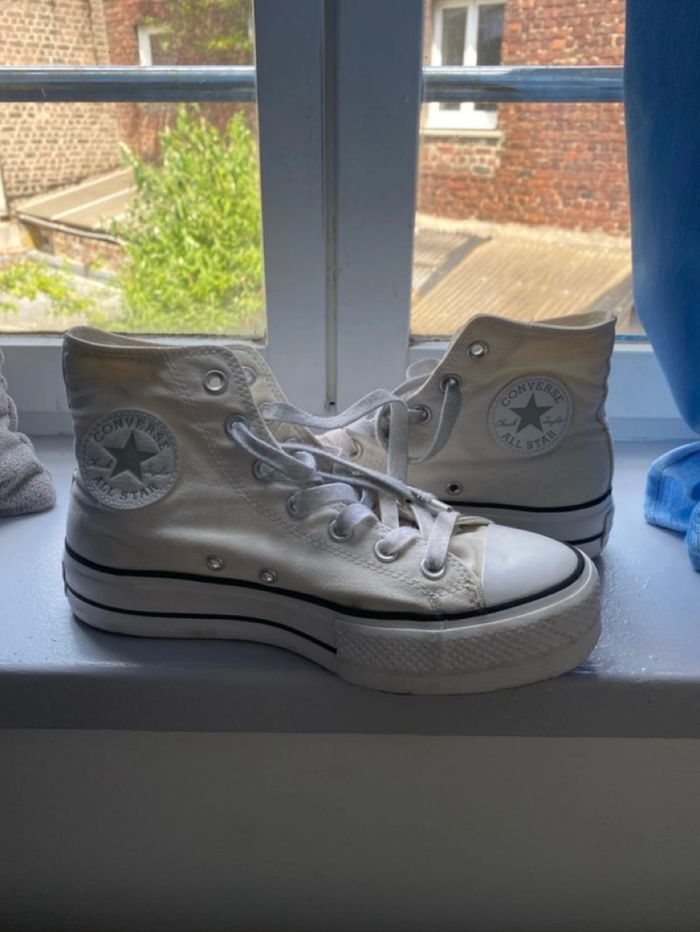 Converse - photo numéro 2