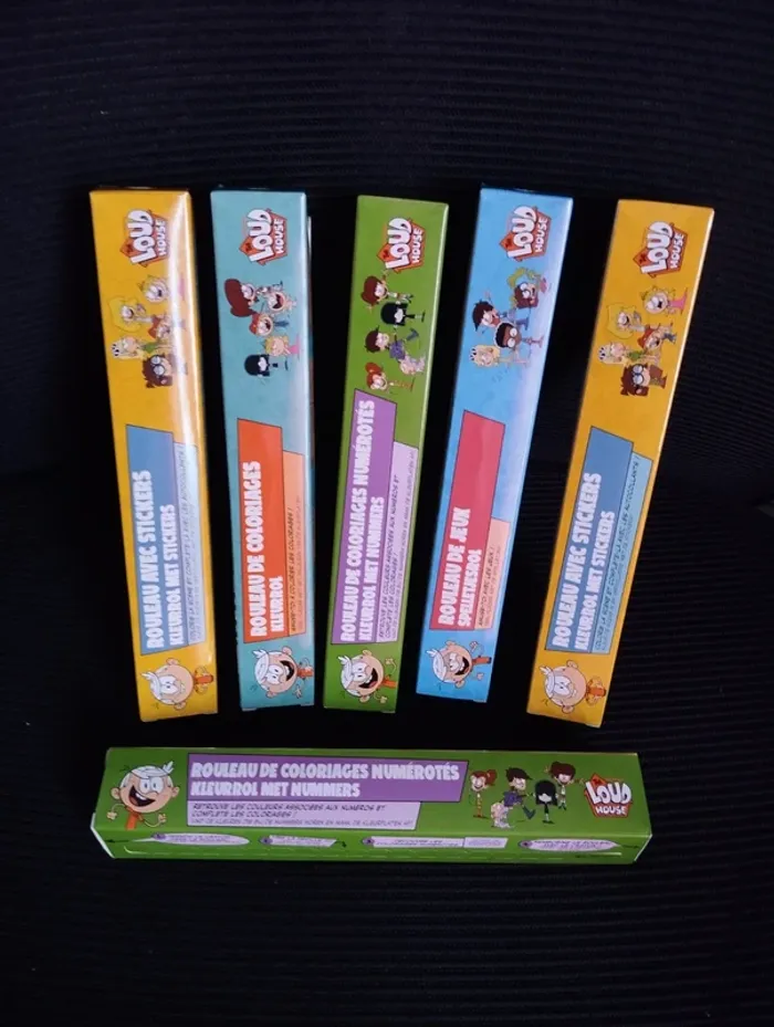 * Lot de 6 rouleaux de coloriage, de jeux et de stickers Les LOUD par Quick