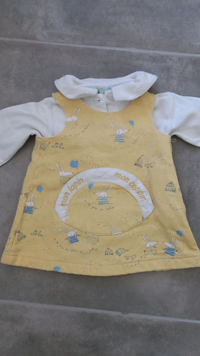 L'ensemble robe et t-shirt